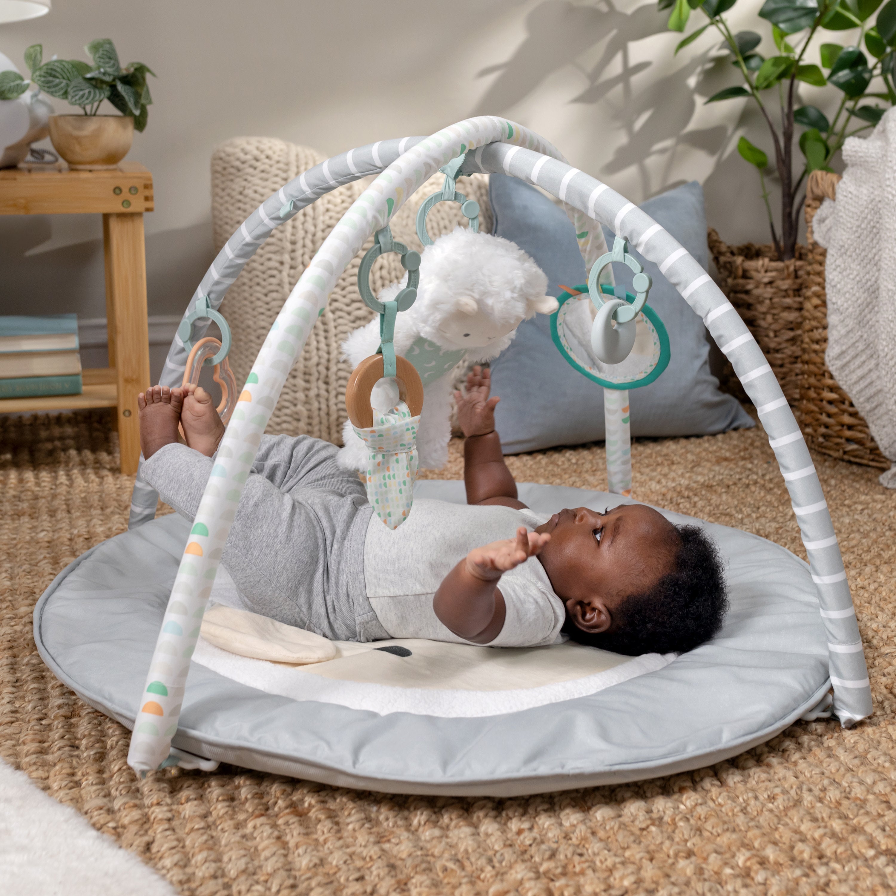 Ingenuity Sheppys Spot Ultra Plush Baby Activity Gym & Tummy Time Mat, Corrie